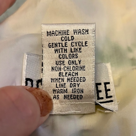 ROBBIE BEE Yellow floral dress, sleeveless, Size 6Petite - Picture 7 of 8